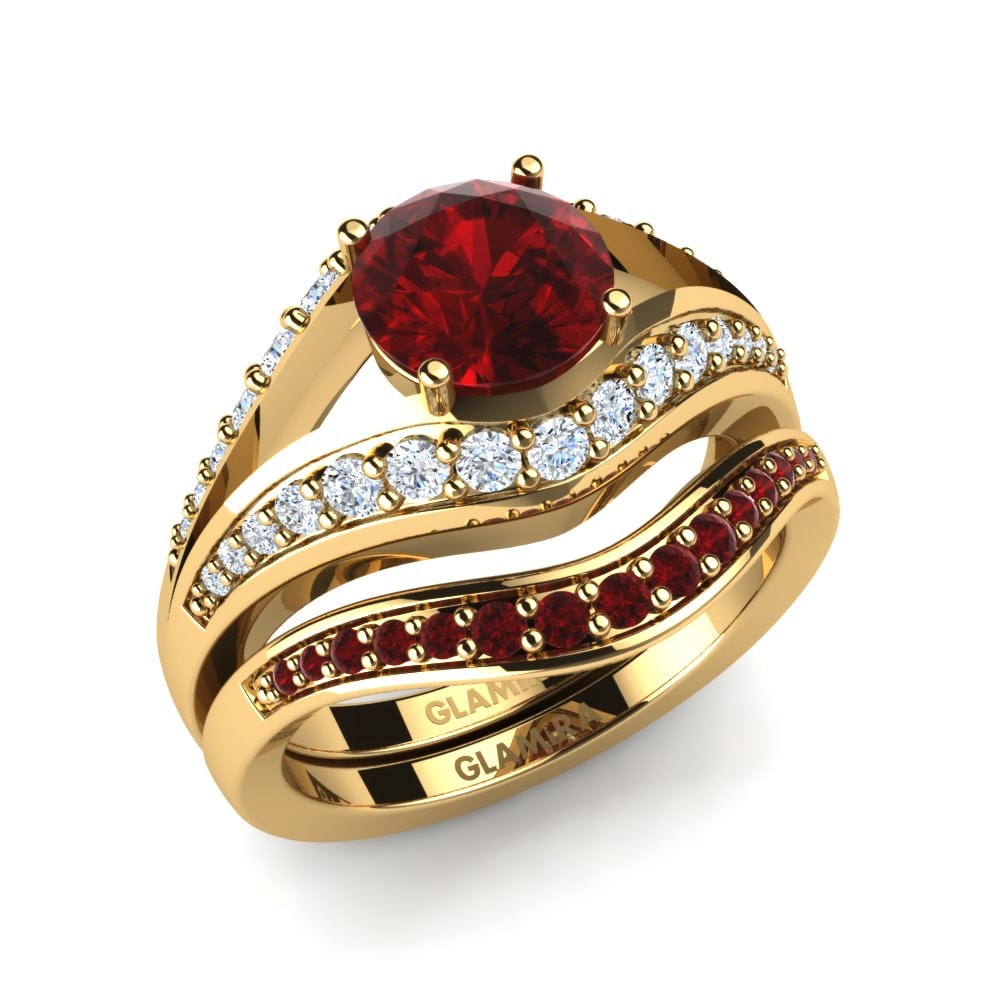 Ruby 14k Yellow Gold Bridal Set Fashionable