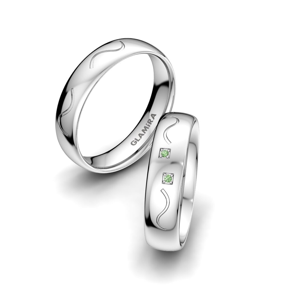 Green Diamond Wedding Ring Glitter Light 5 mm