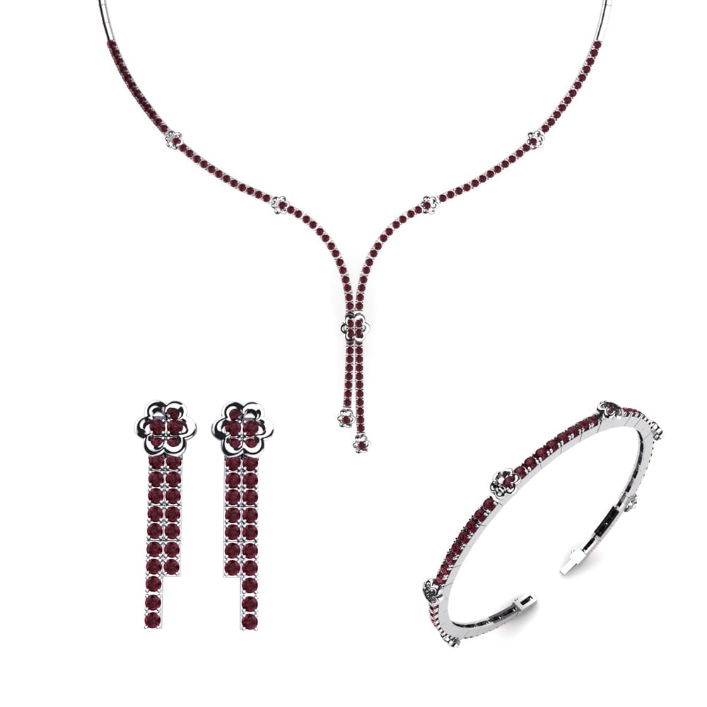 14ct White Gold Garnet Jewellery set Ely