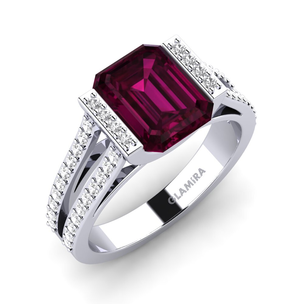 18ct White Gold Engagement Ring Trinetta