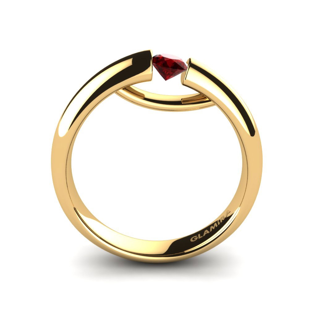 Ruby Engagement Ring Ursula 0.25crt