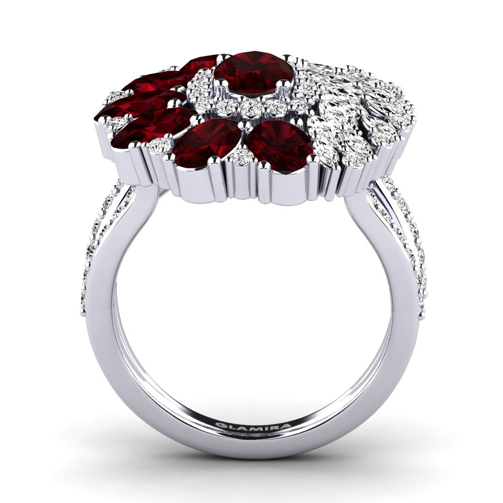 Garnet Ring Britta