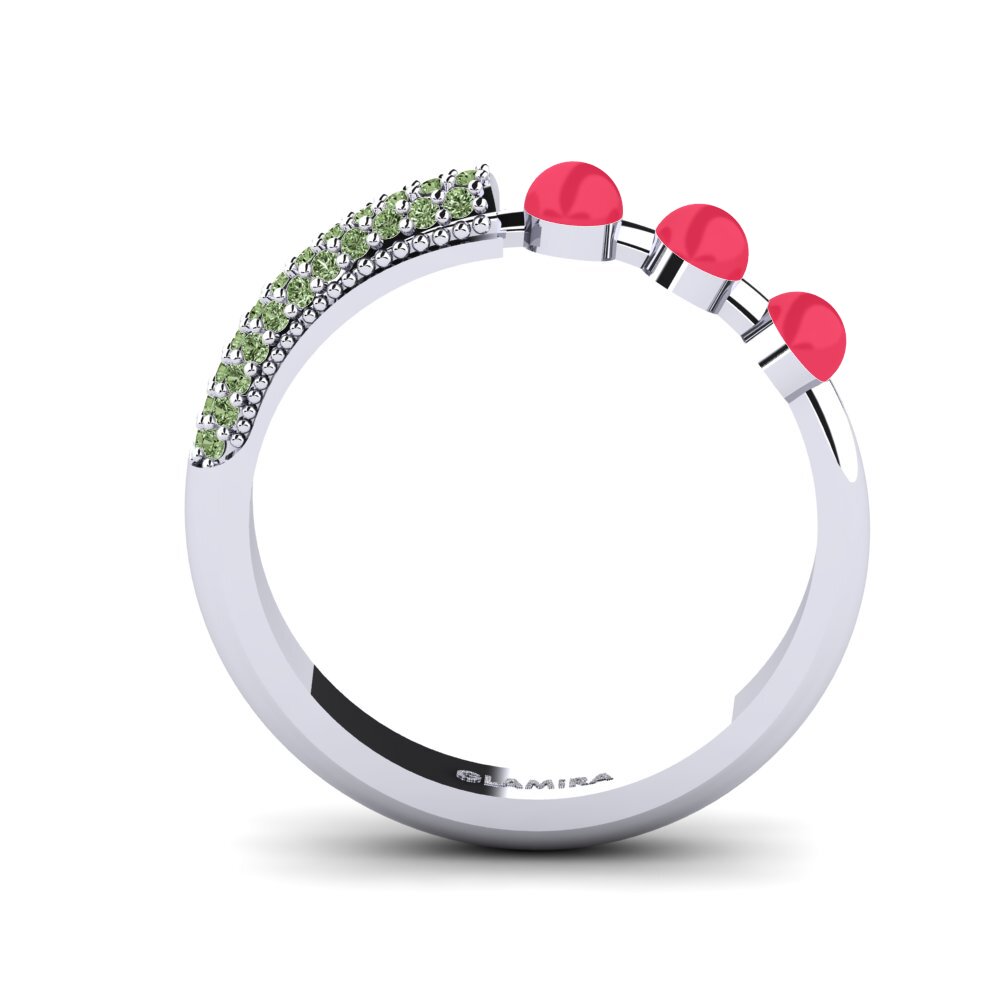 Green Diamond Ring Overskyet