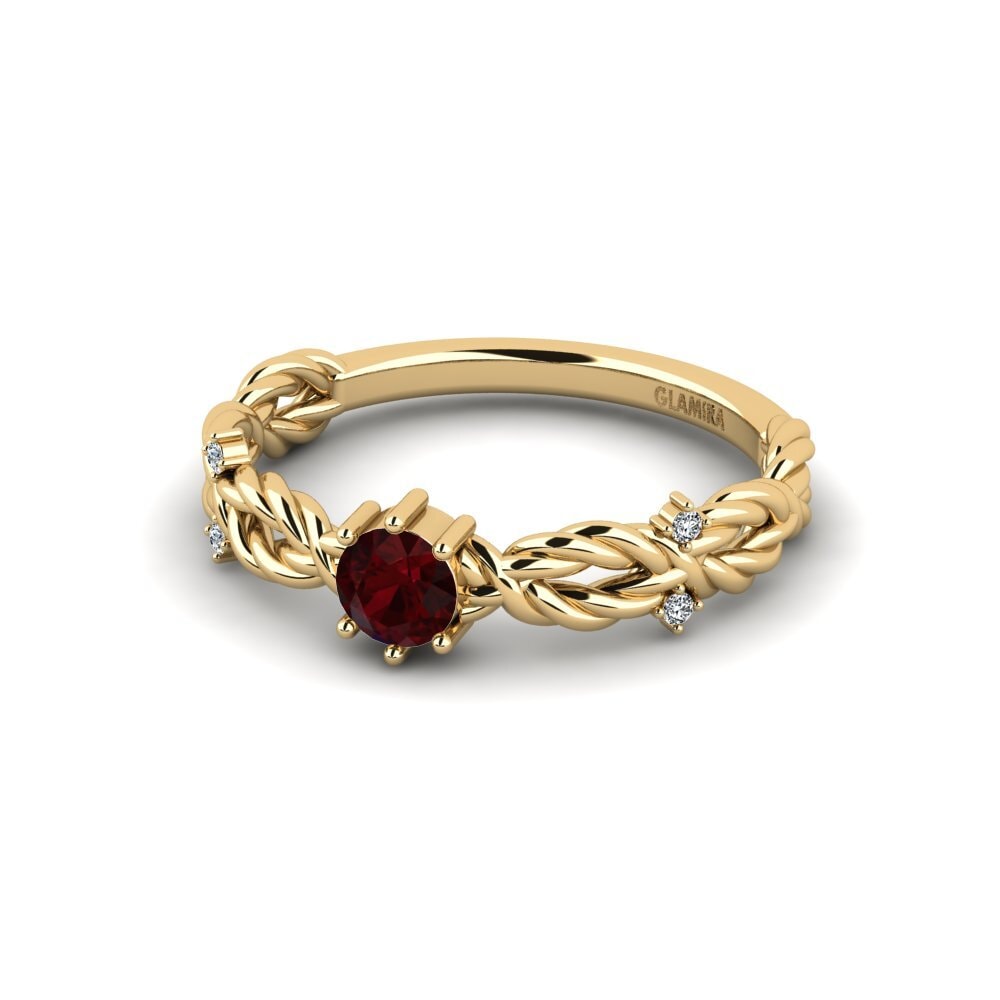 Garnet Engagement Ring Pique