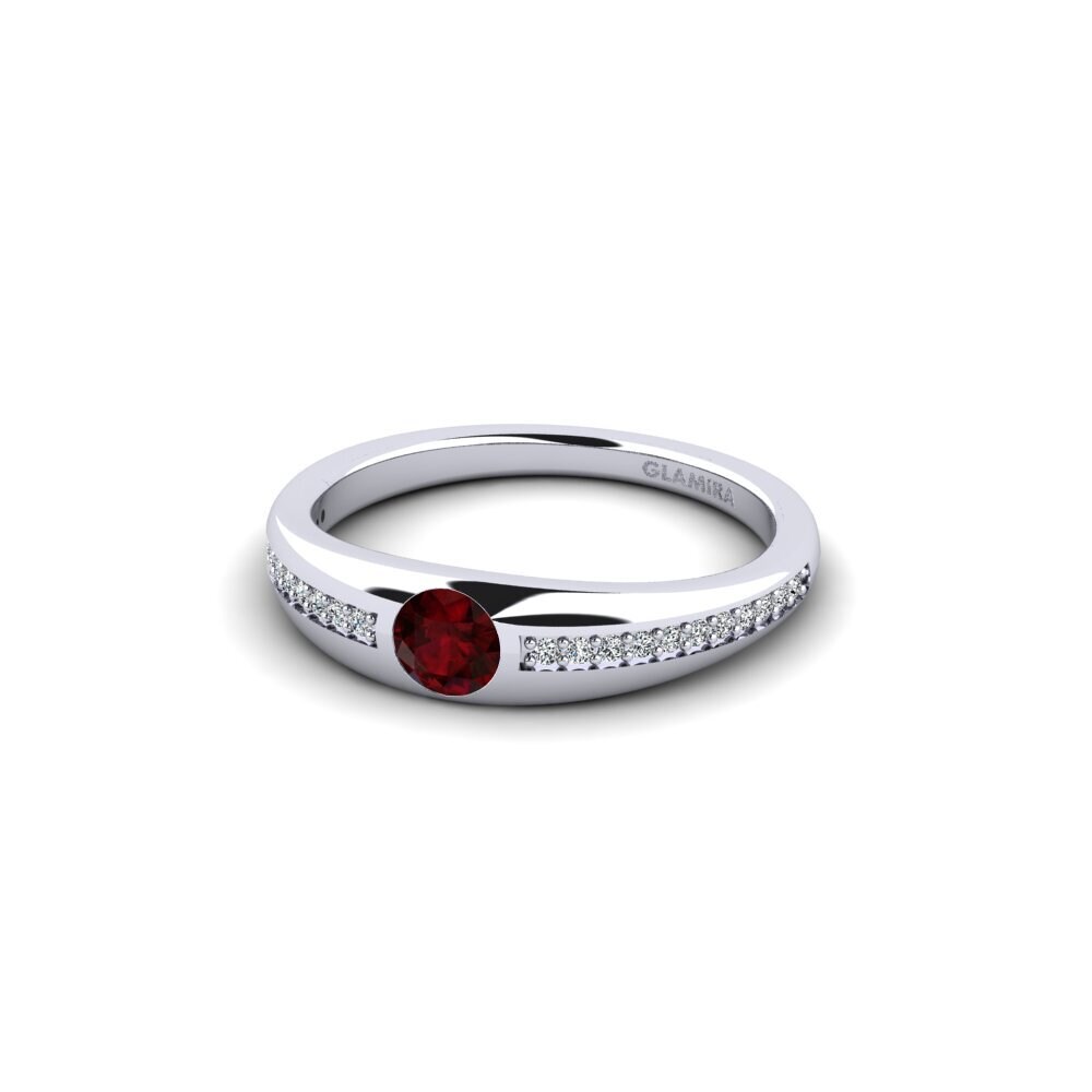 Garnet Engagement Ring Thuyyet