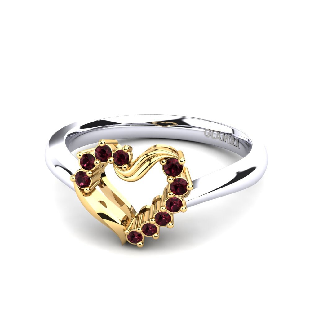 Garnet Ring Ara