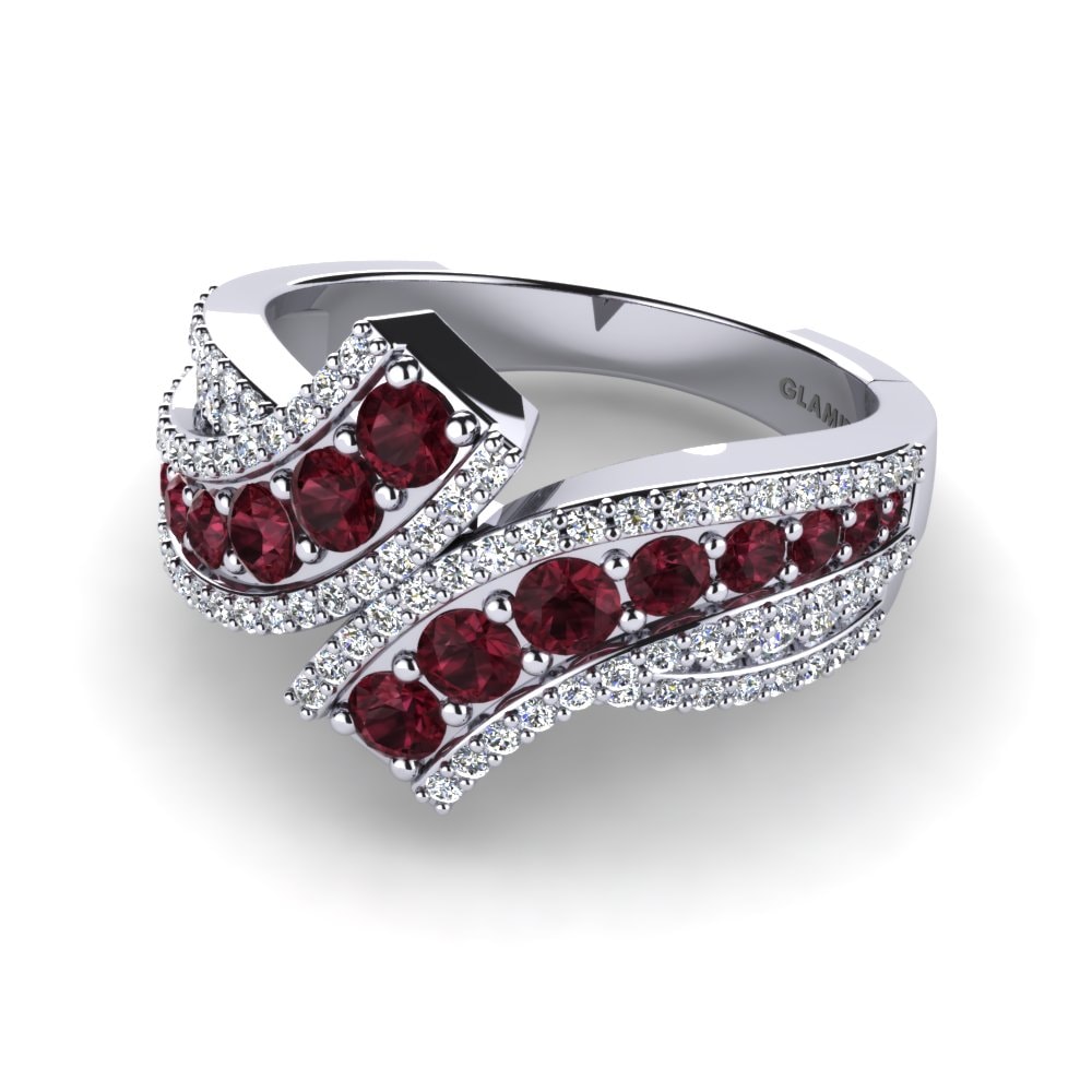Garnet Ring Freya