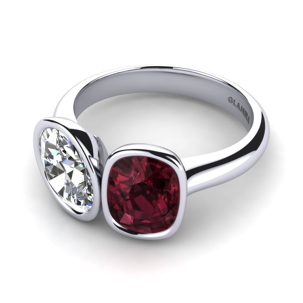 Garnet Engagement Ring Leila