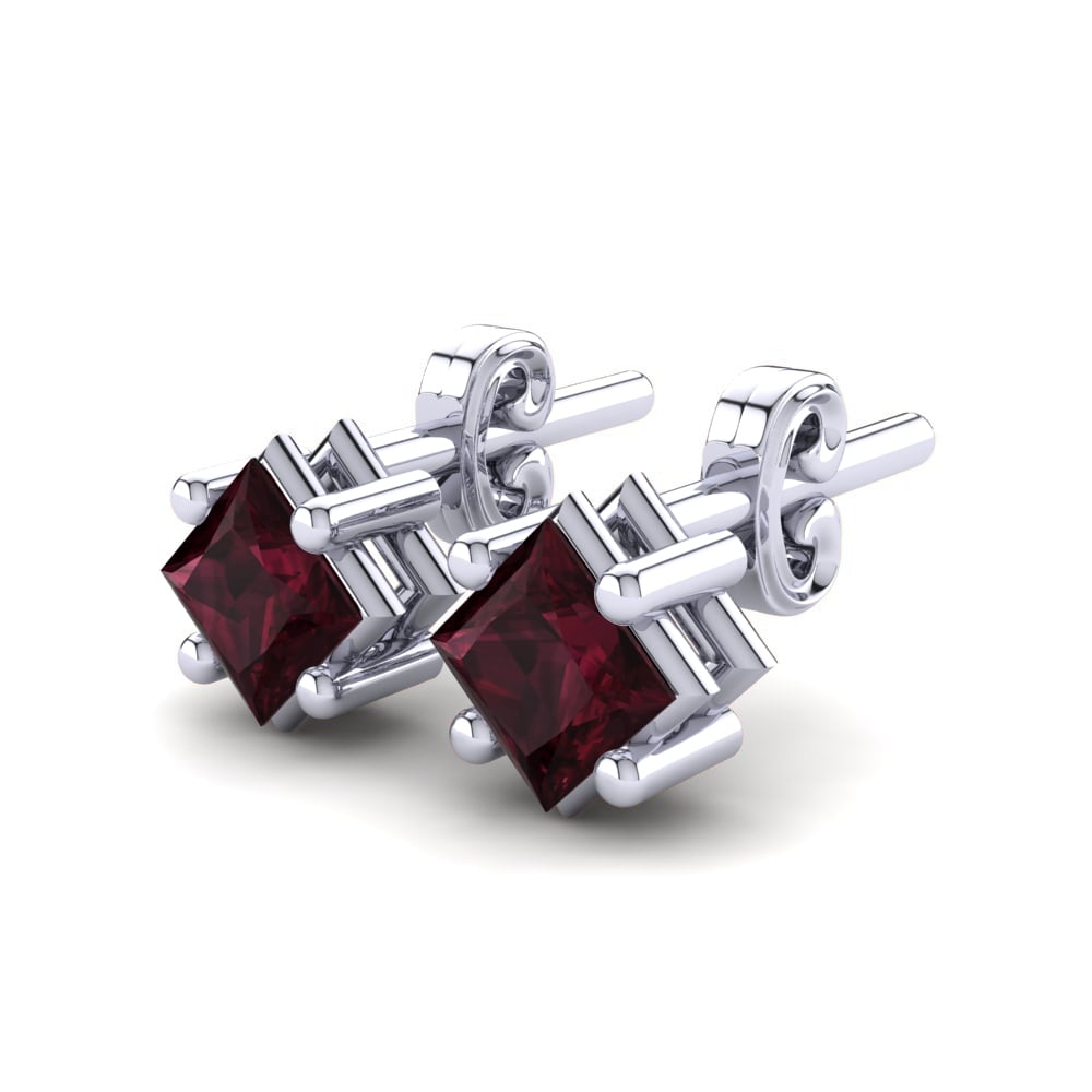 14k White Gold Garnet Kid's Earring Beagle