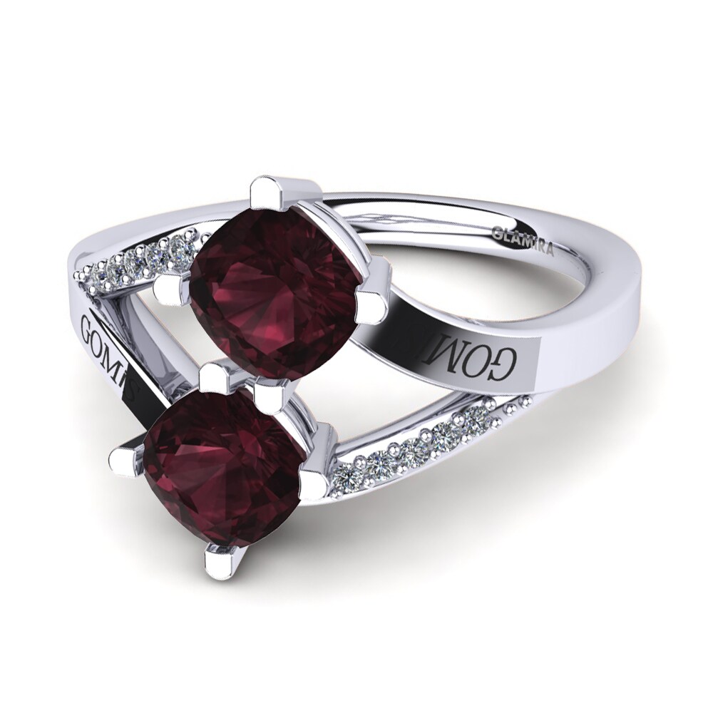 Garnet Ring Seneca
