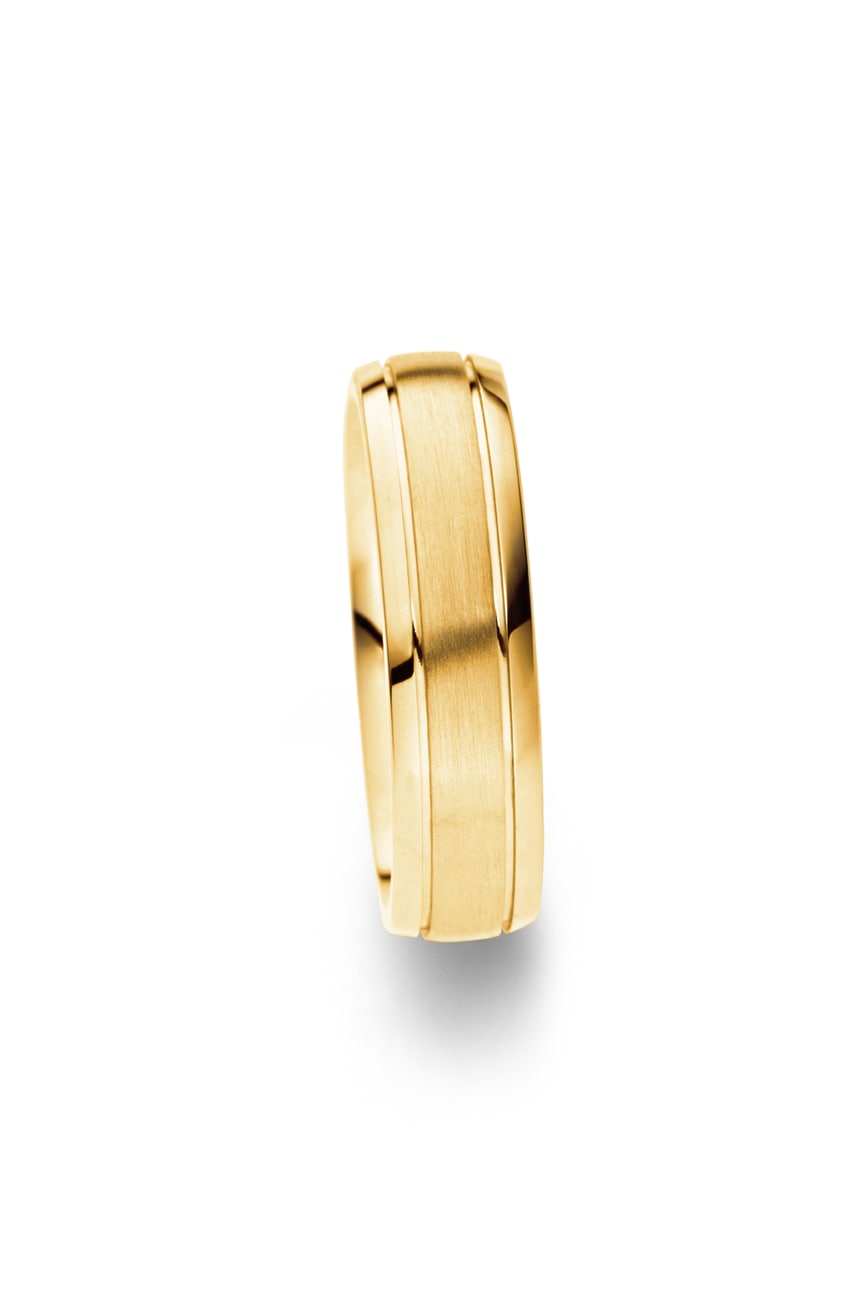 18k Yellow Gold Men's Wedding Ring Charming Silk