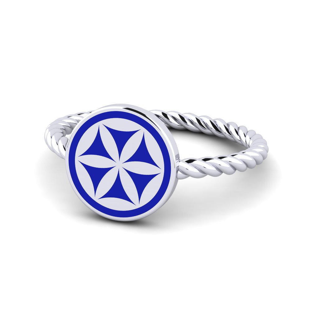White Silver Ring Che