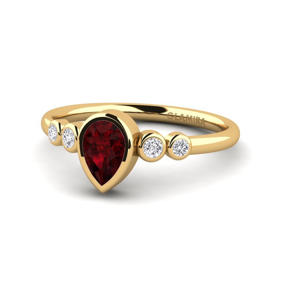 Garnet Engagement Ring Courante