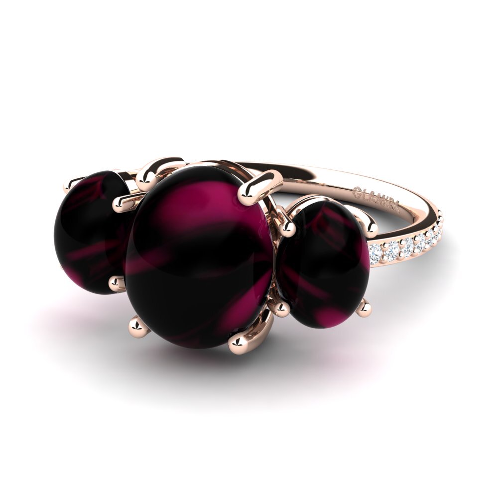 Cabochon Rhodolite Garnet Ring Era
