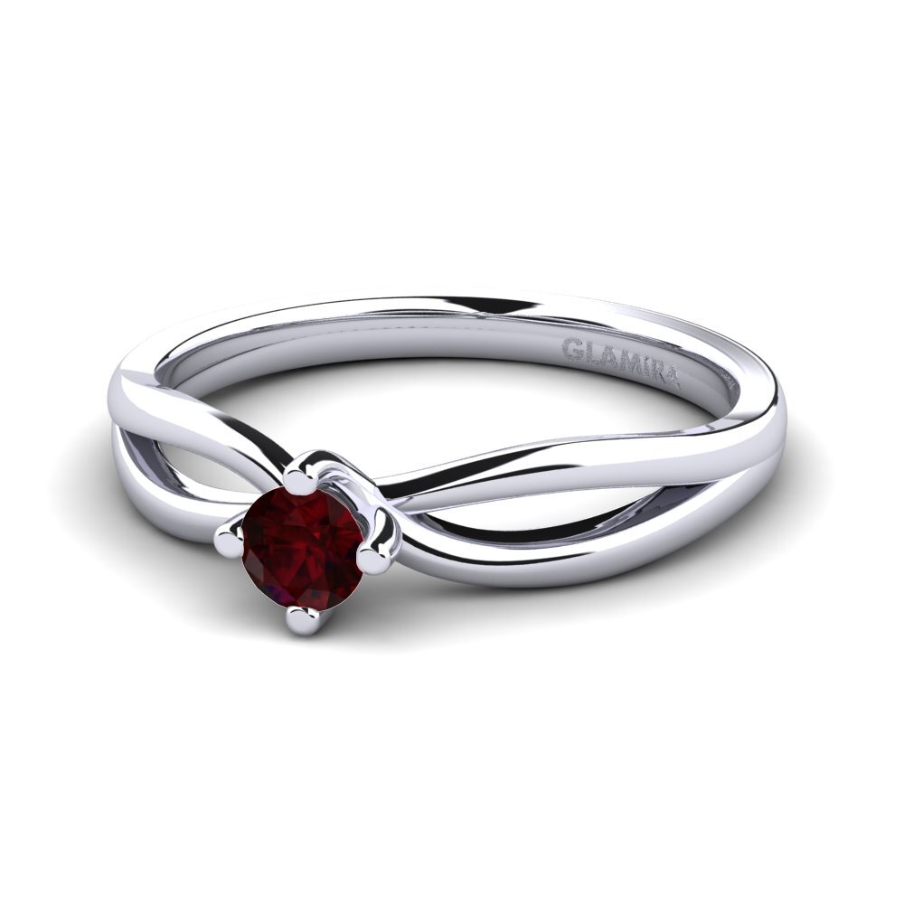 Garnet Engagement Ring Layla 0.16 crt