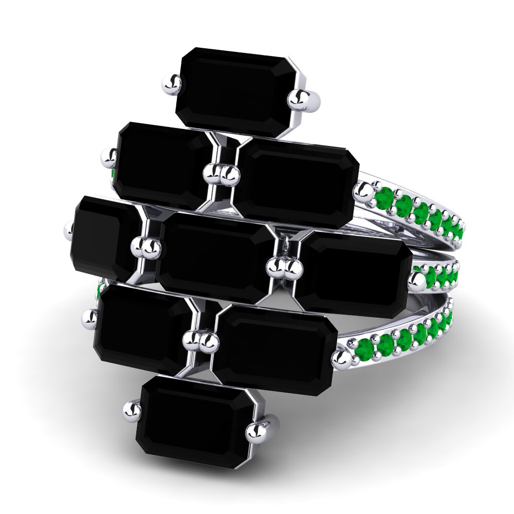 Black Diamond Ring Orina