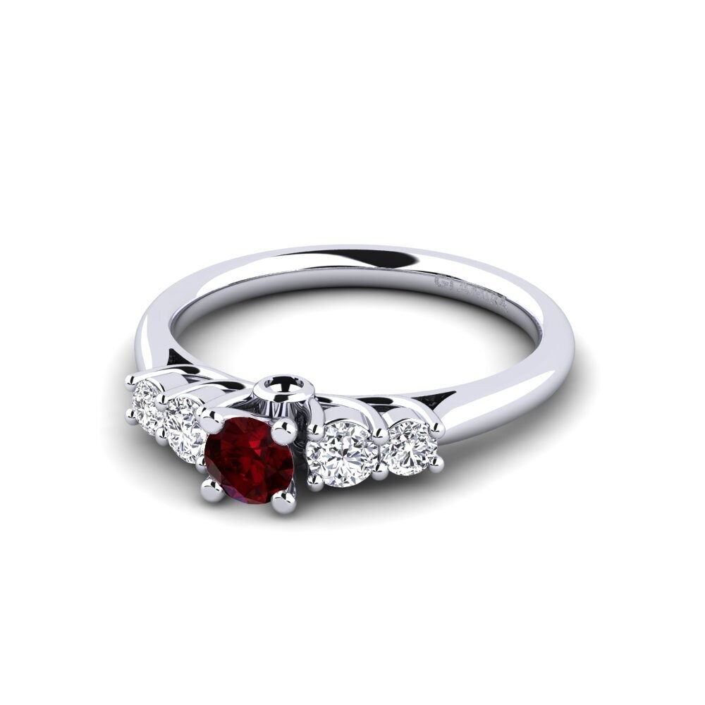 Garnet Engagement Ring Sadie 0.25 crt