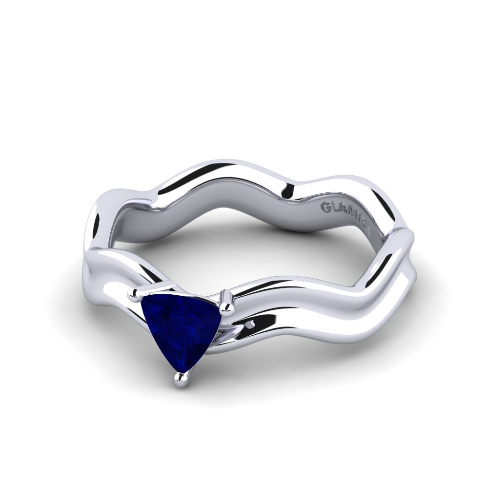 Trillion Sapphire Engagement Ring Gungtes - Trillion