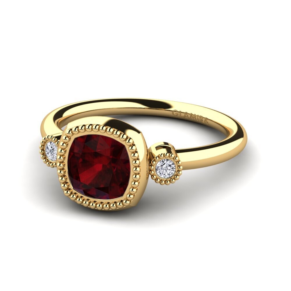Garnet Engagement Ring Tucana