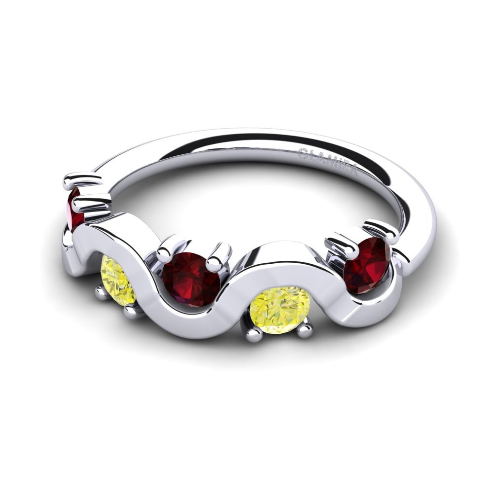 Garnet Ring Wanissa
