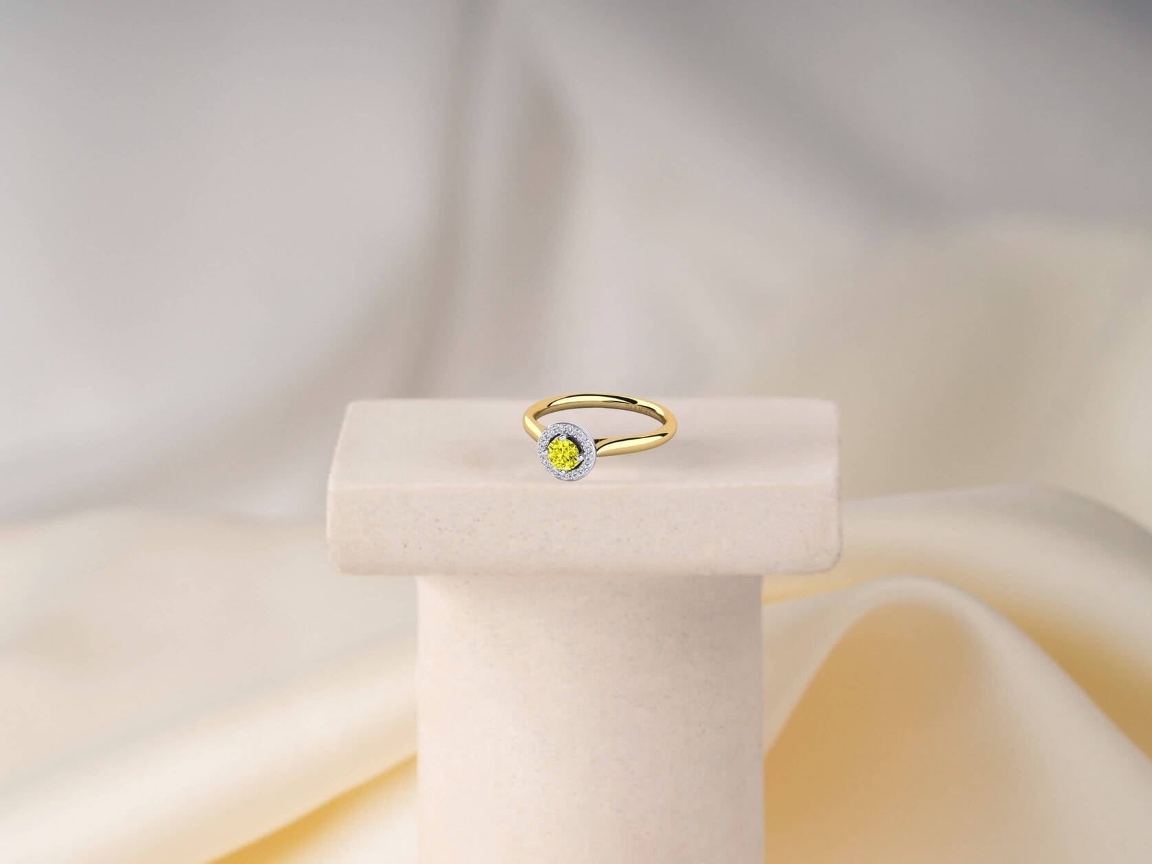 Yellow Diamond Engagement Rings 